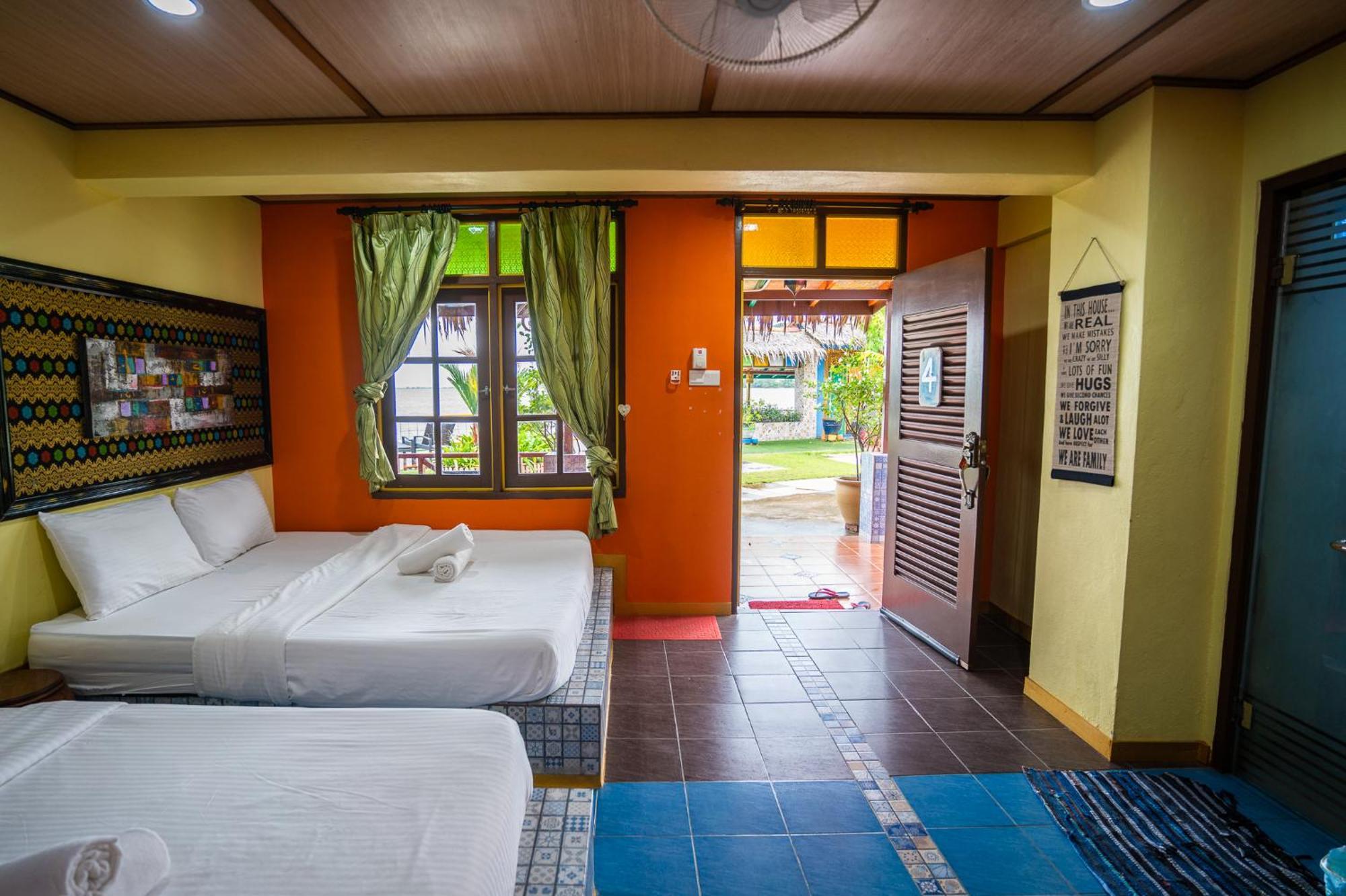 Lost Paradise Resort Batu Ferringhi Exterior foto